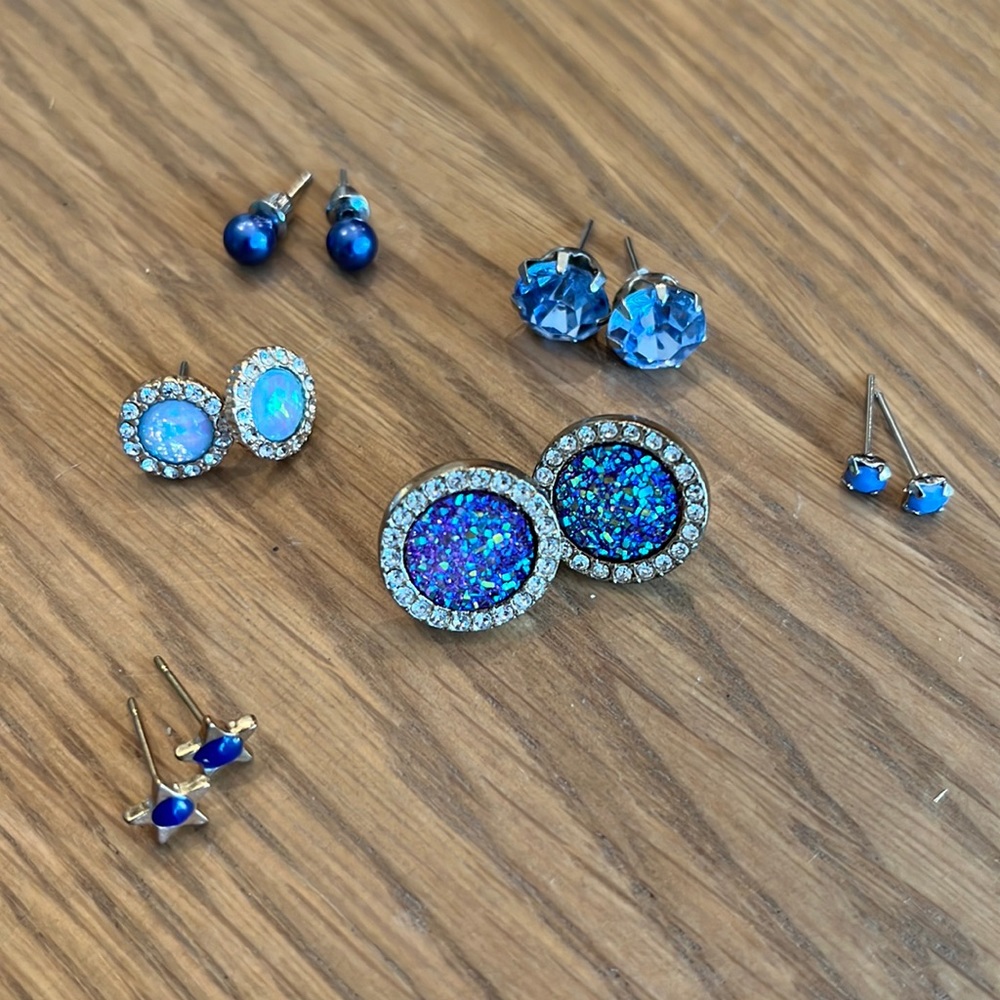 6 pair of statement stud BLUE earrings! Make a statement! Perfect condition!